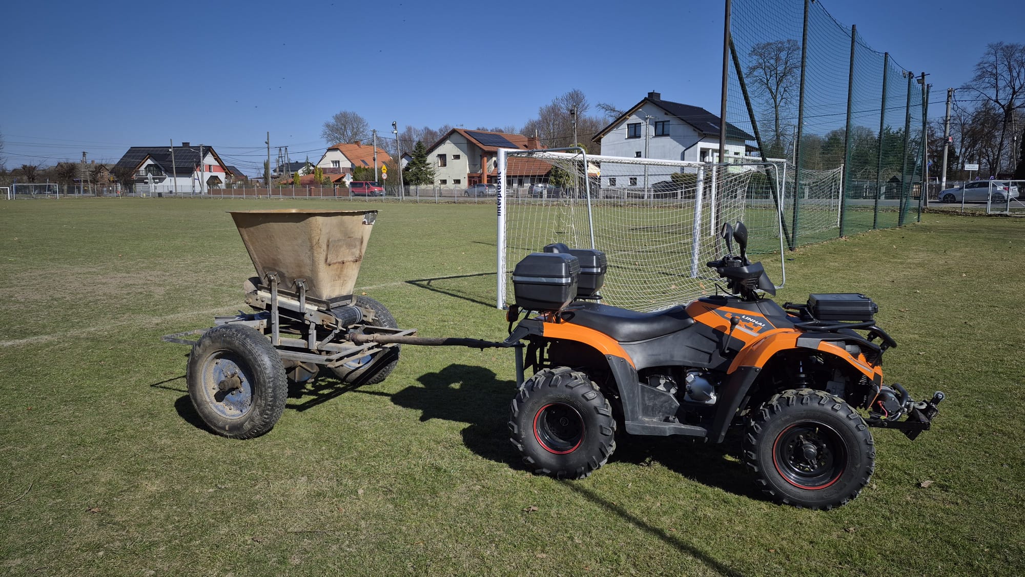 Zamknięte boisko boczne